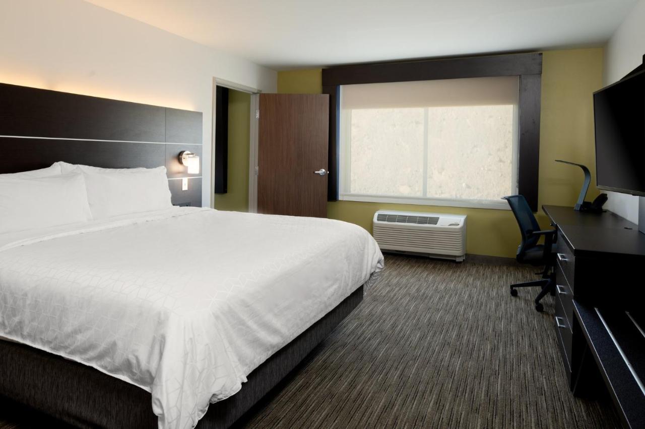 Holiday Inn Express & Suites - Bullhead City By Ihg Exterior foto