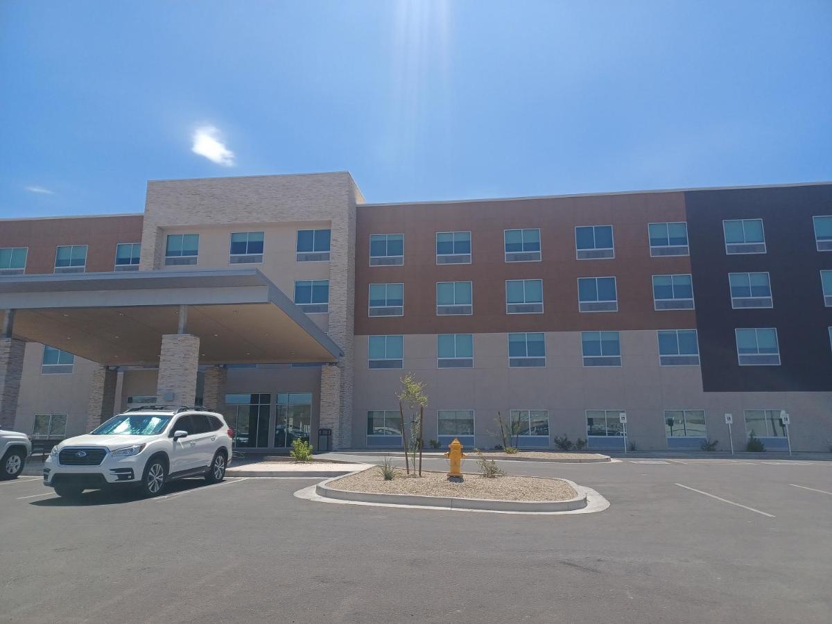 Holiday Inn Express & Suites - Bullhead City By Ihg Exterior foto